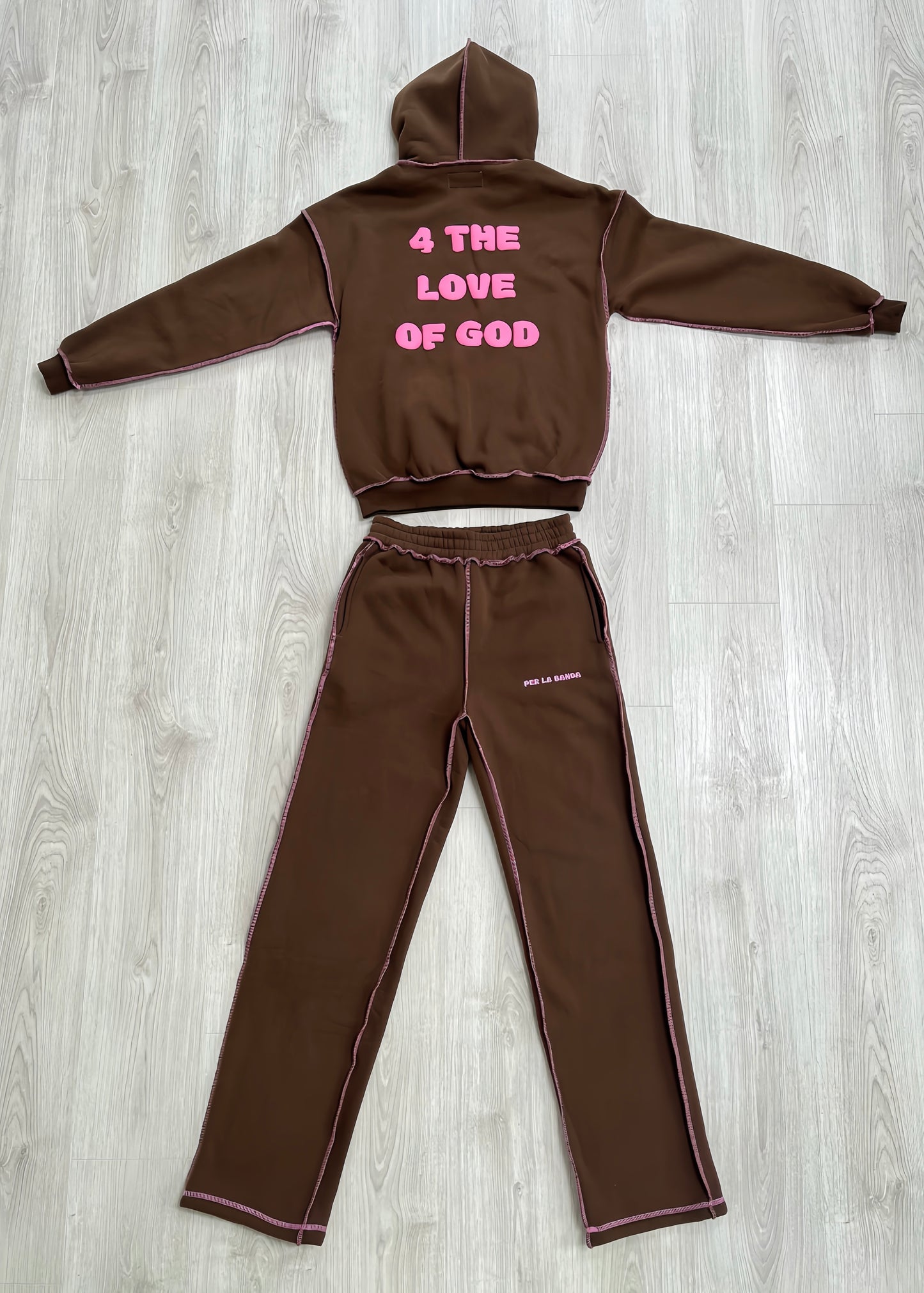 4 THE LOVE OF GOD - BROWN